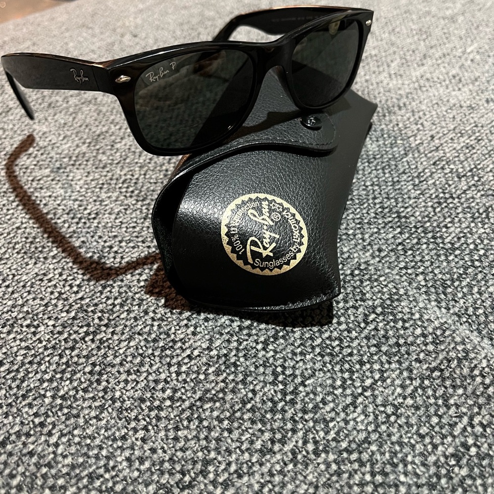 Ray-Ban Black New Wafarer Sunglasses RB2132 3P